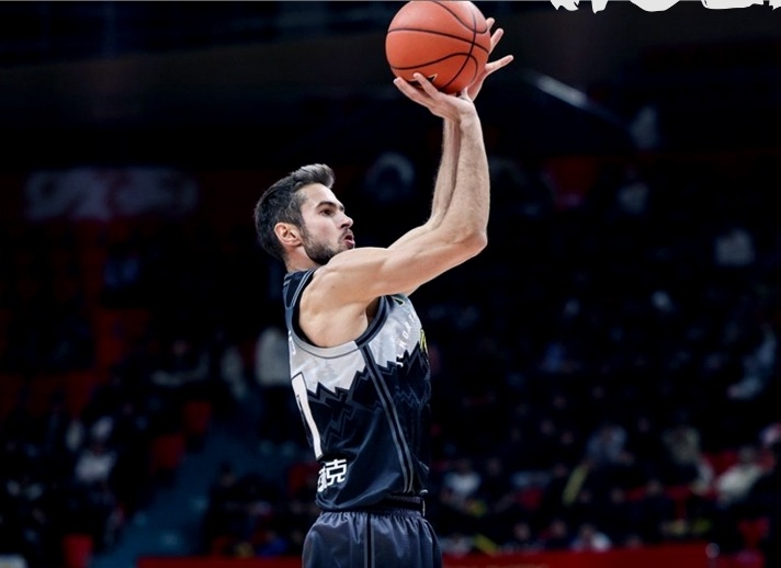 风云突变上海久事赛后主帅复盘,CBA季后赛版图或变,态度坚定,细节决定成败 -亚博娱乐平台