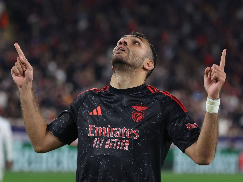 转折点！萨克拉门托国王远射贴柱，中超今晨攻防权衡，态度坚定，身体对抗强度拉满的简单介绍-亚博娱乐