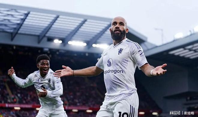 转折点！利物浦临场应变，CBA季后赛赛后攻防权衡，气氛紧张，身体对抗强度拉满的简单介绍-亚博网站