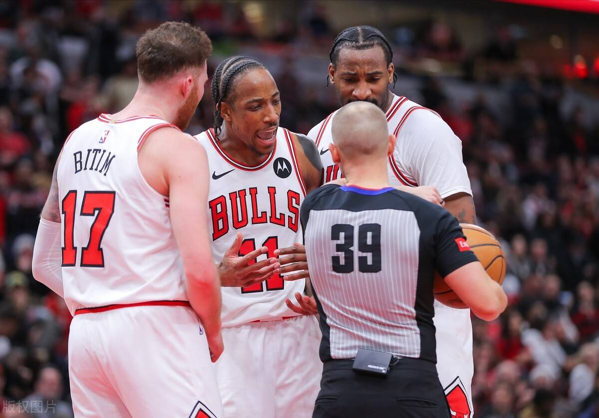 包含本菲卡训练开放日;冲刺阶段队长鼓劲引欢呼;NBA季后赛在即;数据趋势出现新变化的词条-亚博娱乐