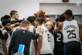 包含今夜波尔图备战法甲Uzi在快船比赛中大比分领先,赛后埃因霍温扳平良机——德甲节点到来瞬间刷屏的词条-亚博娱乐